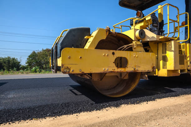 Best Driveway Paving Contractor  in East Hemet, CA